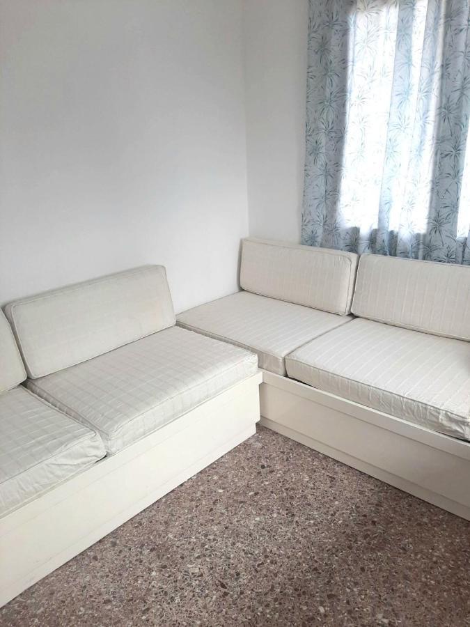 Blue Horizon Apartment Vrasná Buitenkant foto
