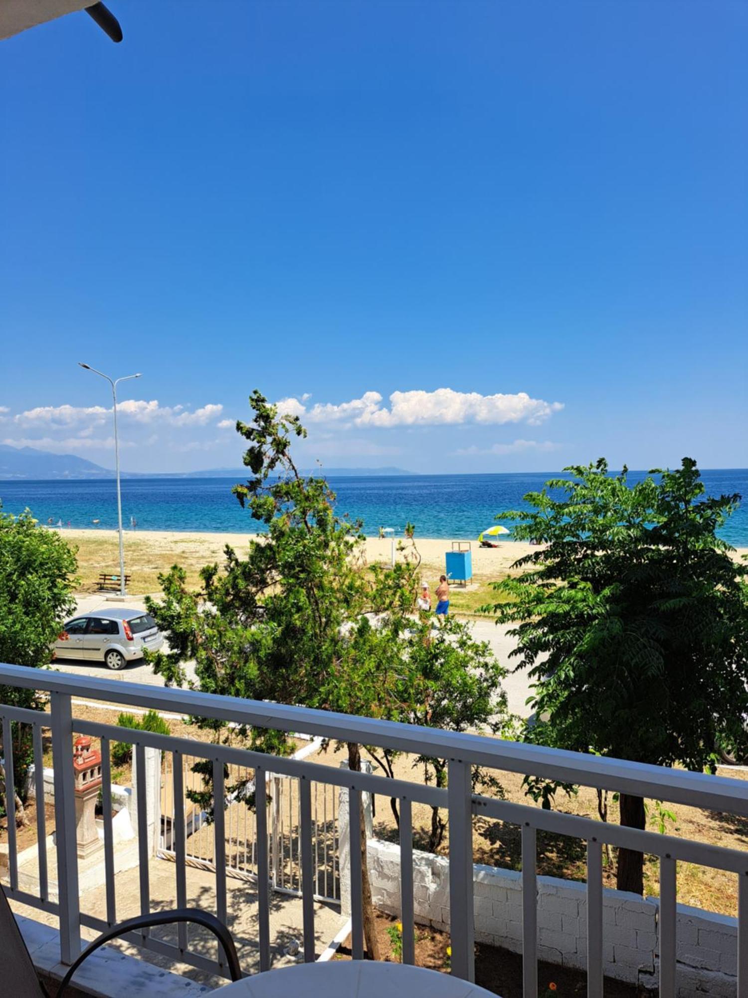 Blue Horizon Apartment Vrasná Buitenkant foto