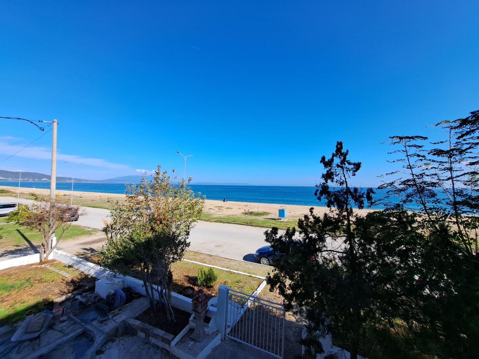 Blue Horizon Apartment Vrasná Buitenkant foto
